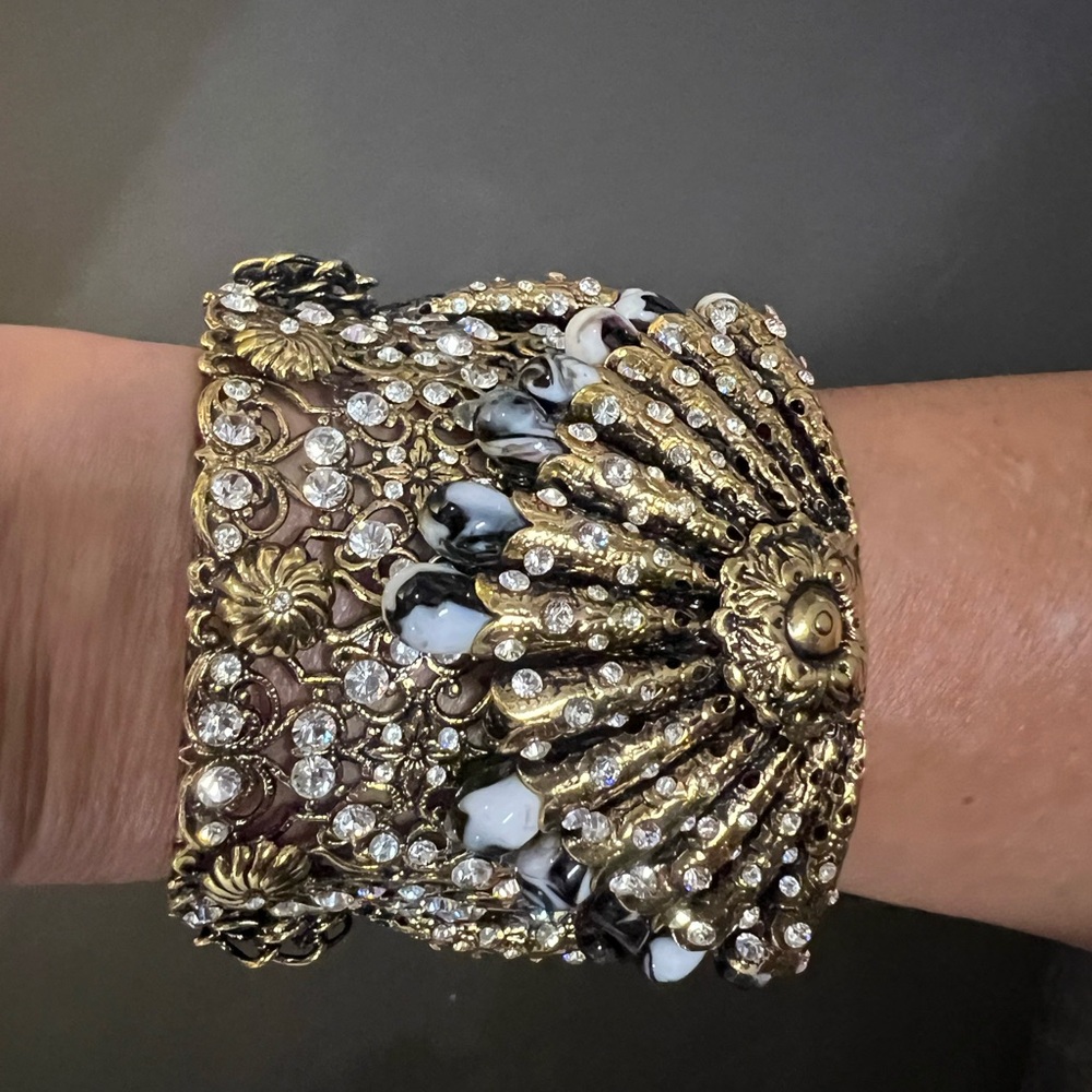 Italian artwork armband bracelet with Venetian glass beads